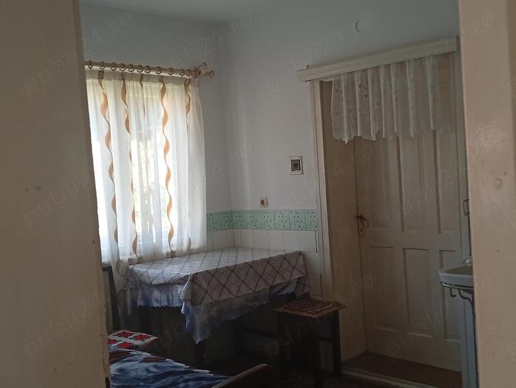 Casă cu 3 camere cu Teren 250 Mp în Vale