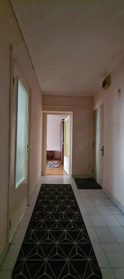 Apartament cu 2 camere decomandat în Micro 19