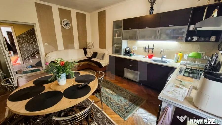 Casă cu 1 camere cu Teren 500 Mp în Titulescu