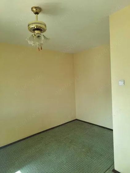 Casă cu 2 camere semidecomandat în Unirii Sud