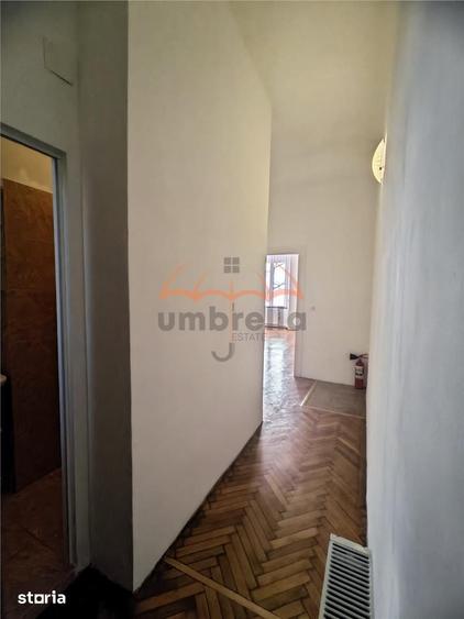 Apartament cu 3 camere în Gruia