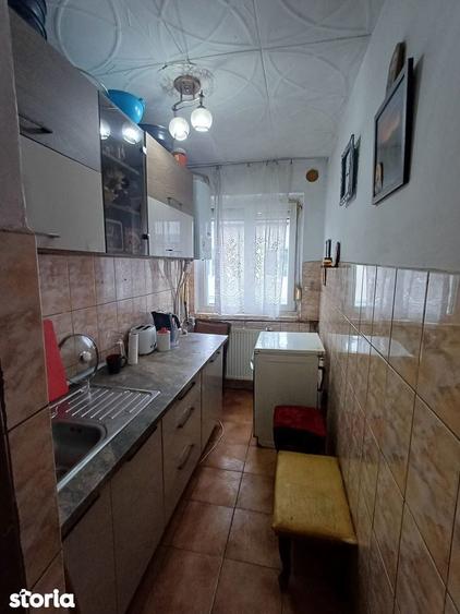 De vanzare apartament cu 2 camere ?i balcon, 34.500 euro - 2