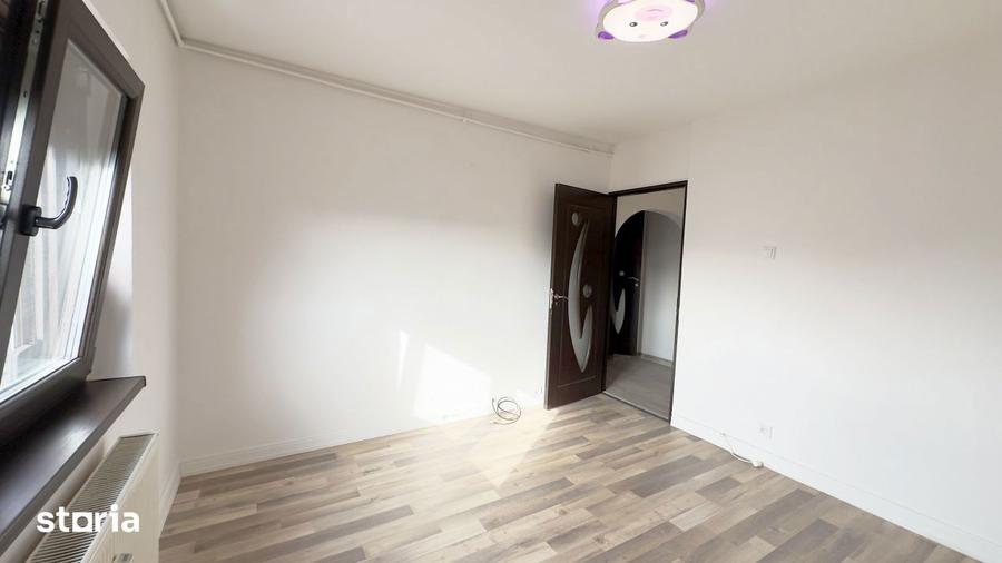 Apartament cu 3 camere decomandat, mobilat în Vitan
