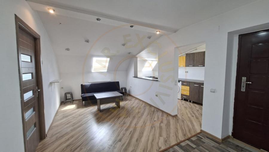 Apartament cu 3 camere decomandat în Ștefănești