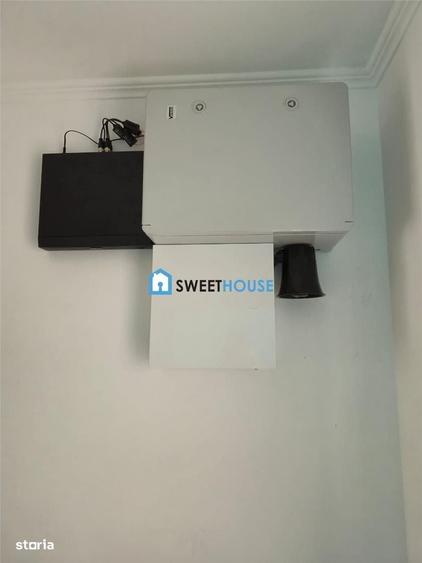 Casă cu 4 camere cu Teren 500 Mp în Central
