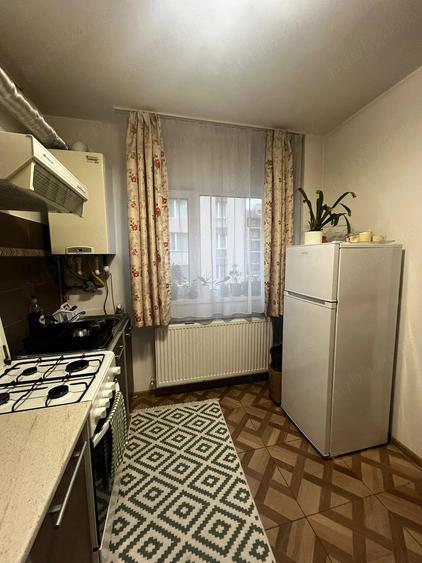 Garsonieră decomandată în Borhanci