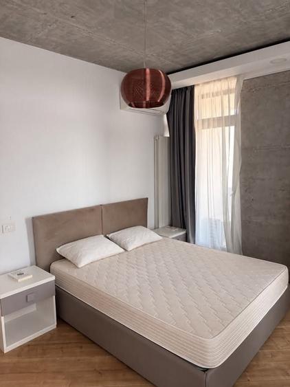Apartament cu 2 camere semidecomandat în Floreasca