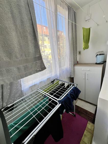 Apartament cu 3 camere semidecomandat, mobilat în Șagului
