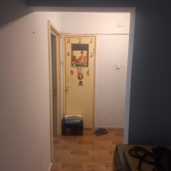 Apartament cu 3 camere decomandat în Mărgeanului