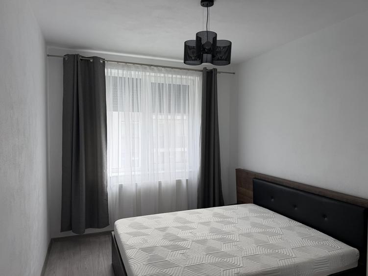 Apartament cu 3 camere decomandat, mobilat în Șelimbăr