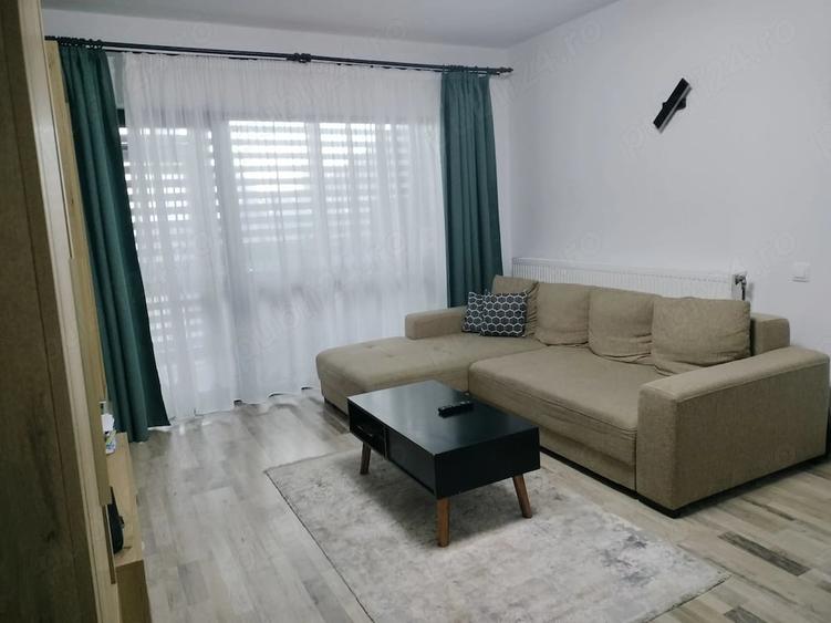Apartament cu 3 camere decomandat în Sânpetru