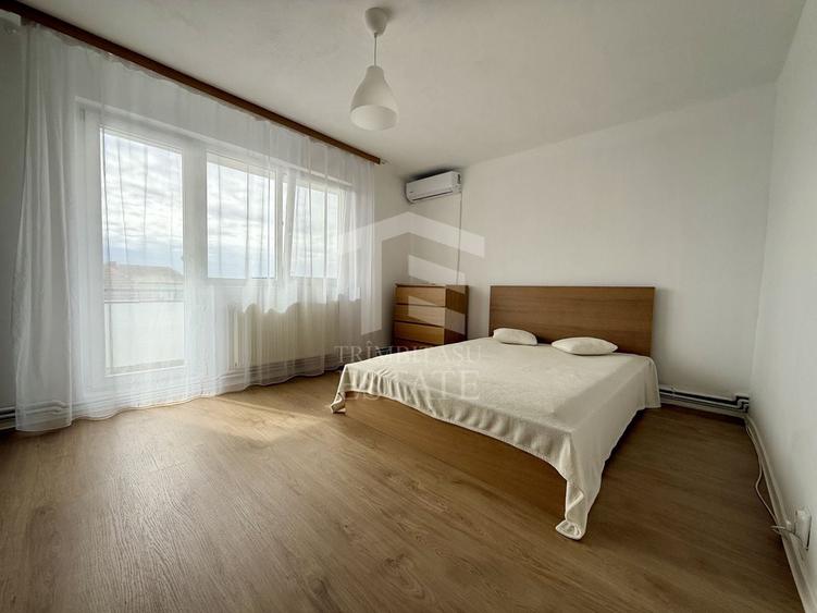 Apartament cu 3 camere decomandat, mobilat în Complex Studențesc