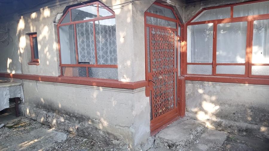 Casă cu 4 camere în Rachieri