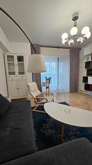 Apartament cu 2 camere decomandat, mobilat în Central