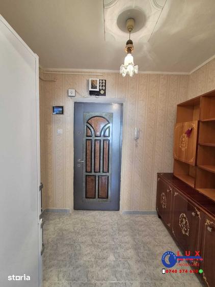 Apartament cu 2 camere semidecomandat în Babadag