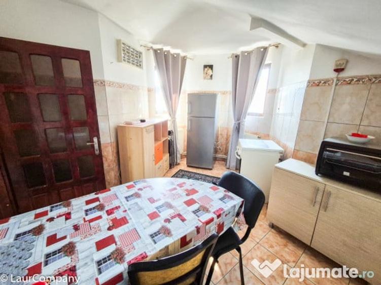 Casă cu 9 camere cu Teren 585 Mp în Prundu