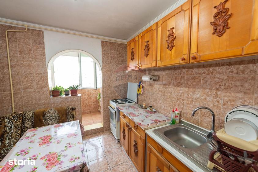 Apartament cu 3 camere decomandat în Sălăjan