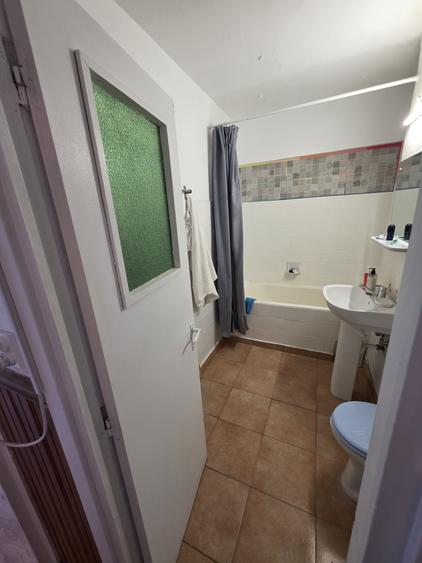 Apartament cu 2 camere decomandat, mobilat în Brâncoveanu