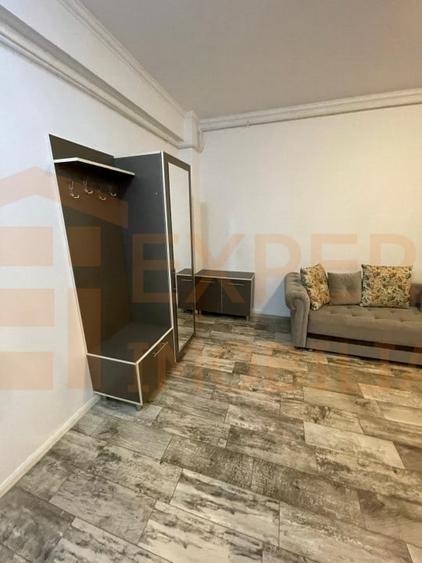 Apartament cu 2 camere semidecomandat, mobilat în Mamaia-Sat