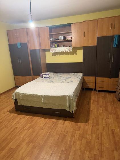 Casă cu 3 camere în Mârzănești