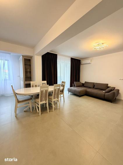 Apartament cu 3 camere în Soarelui