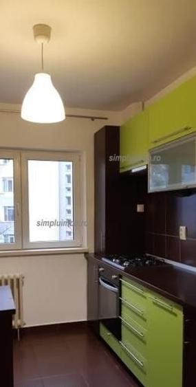 Apartament cu 2 camere semidecomandat, mobilat în Titan