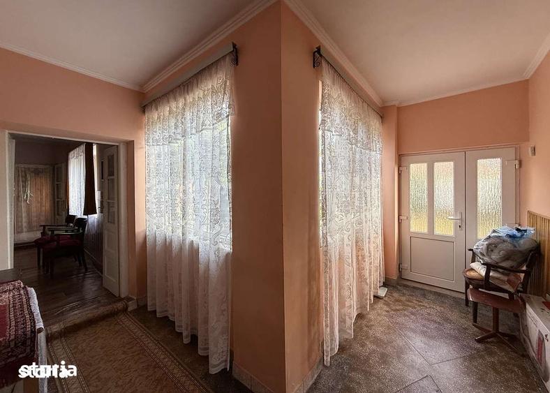 Casă cu 3 camere cu Teren 7981 Mp în Cetariu