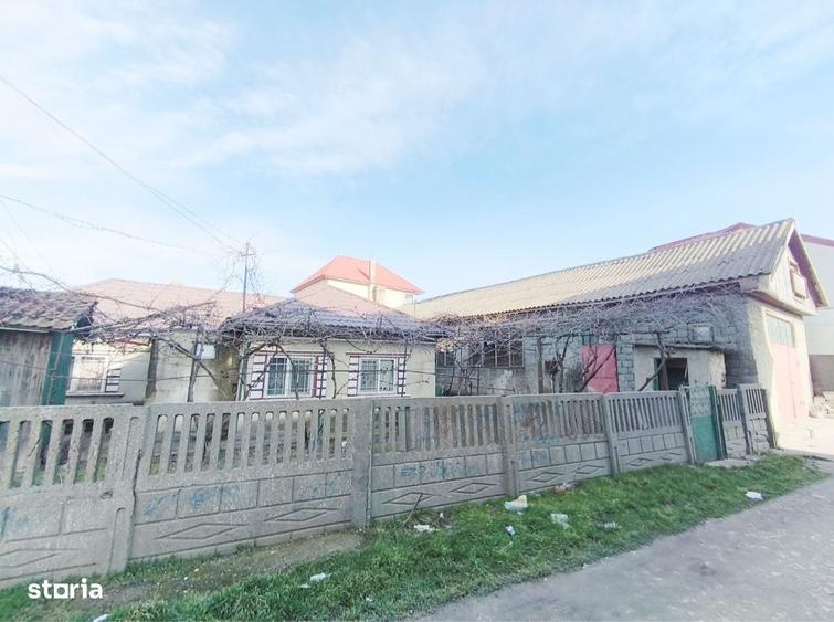 Casă cu 4 camere cu Teren 350 Mp în Central