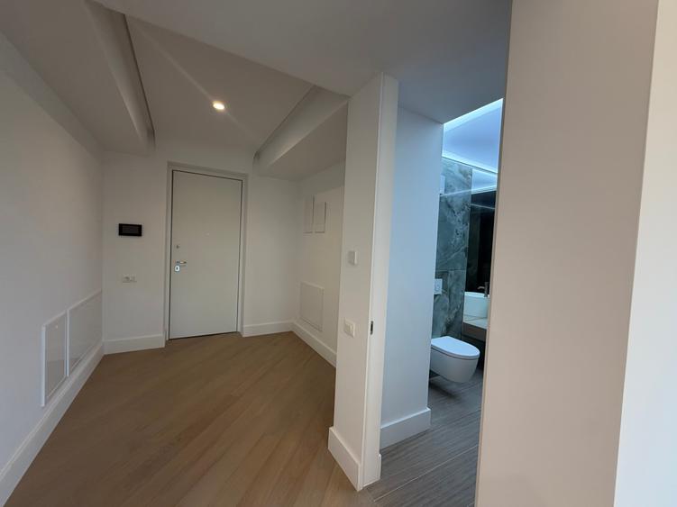 Apartament cu 3 camere decomandat în Iancu Nicolae