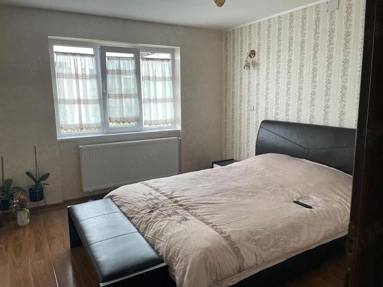 Apartament cu 3 camere decomandat în Teilor