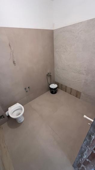 Apartament cu 3 camere decomandat în Berceni