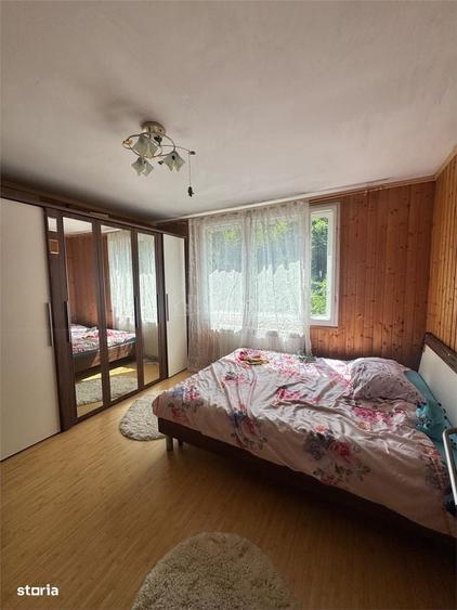 Casă cu 4 camere în Deve