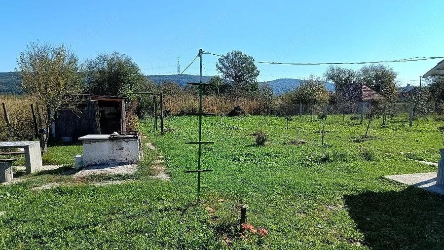 Casă cu Teren 1500 Mp în Crâmpotani