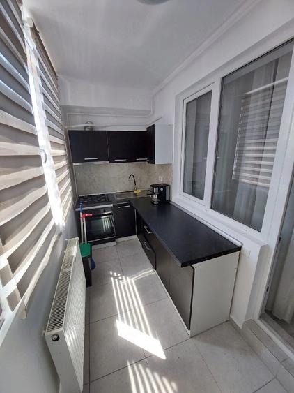 De vanzare apartament 2 camere - 1
