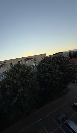 Vand apartament 2 camere