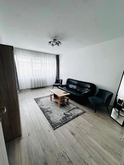 Apartament cu 3 camere decomandat în Ultracentral