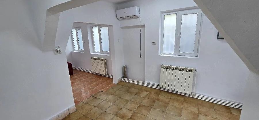 Spațiu comercial, de 22 mp, în Giurgiului