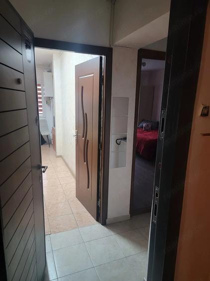 Garsonieră decomandată în Drumul Carului
