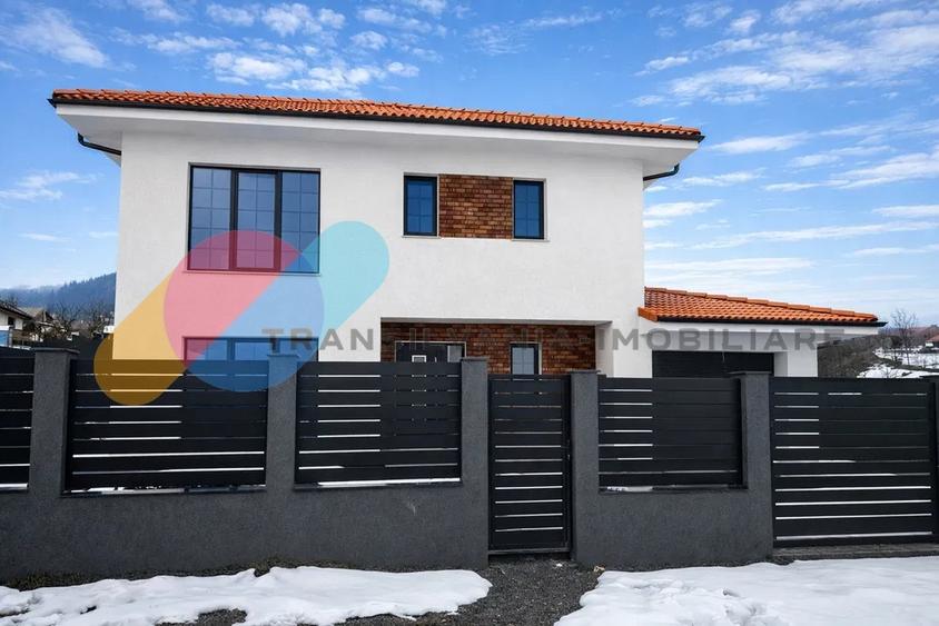 Casă individuală cu 4 camere cu Canalizare în Chinteni
