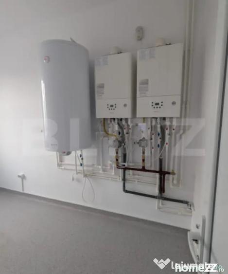 Spațiu comercial, de 450 mp, în Micro 6