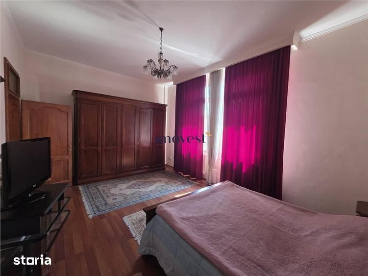 Apartament cu 3 camere decomandat în Central