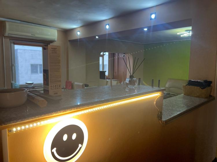 Apartament cu 3 camere decomandat în CET