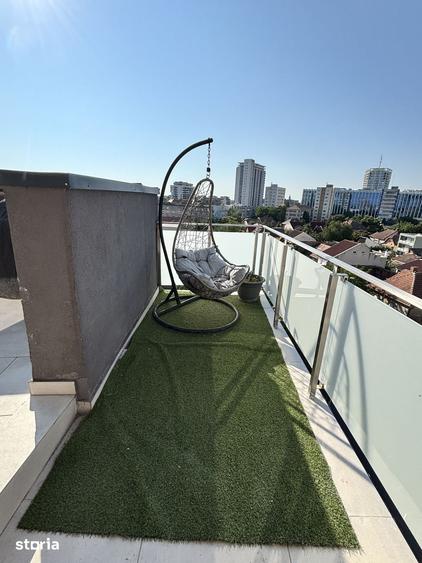 Inchiriez ap 3 camere tip penthause - 1