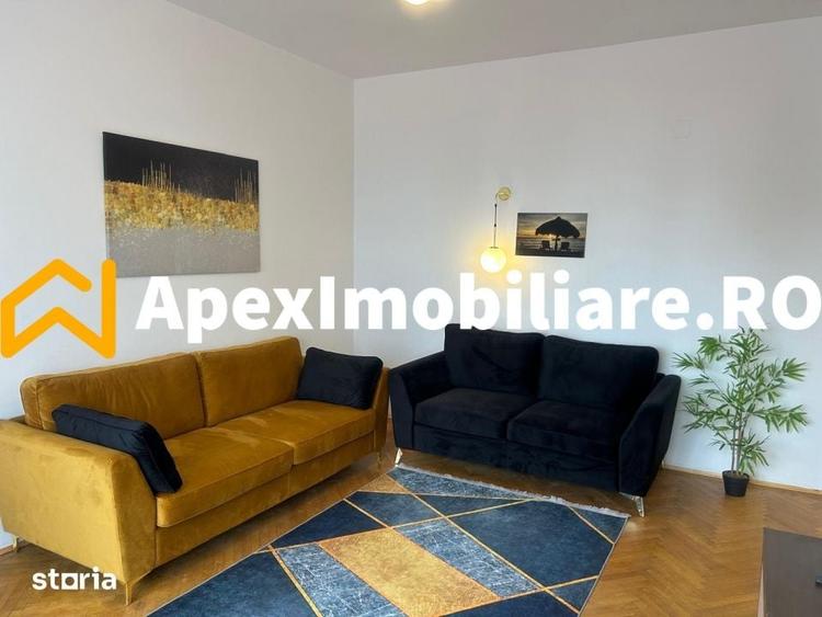 Apartament cu 3 camere semidecomandat în Eminescu