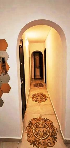 Apartament cu 3 camere decomandat în Obor