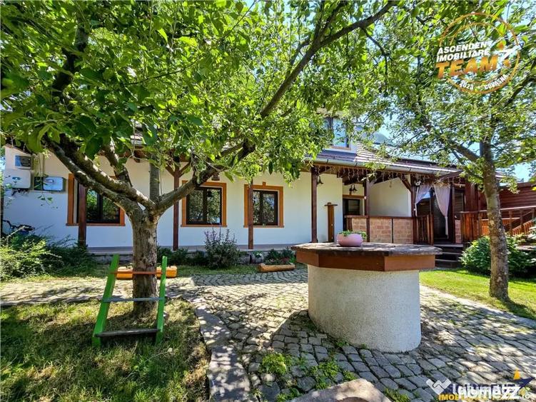 Casă cu 7 camere cu Teren 418 Mp în Central