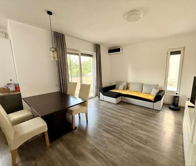 Apartament cu 2 camere decomandat în Giroc