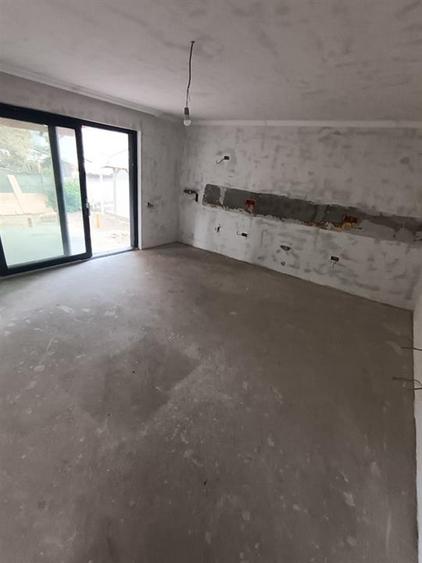 Casă cu 3 camere cu Teren 512 Mp în Chercea