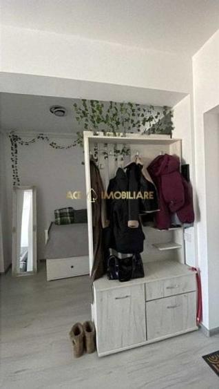 Garsonieră decomandată, mobilată în Popești-Leordeni