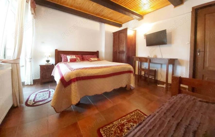 Casă cu 6 camere cu Teren 1905 Mp în Cheia